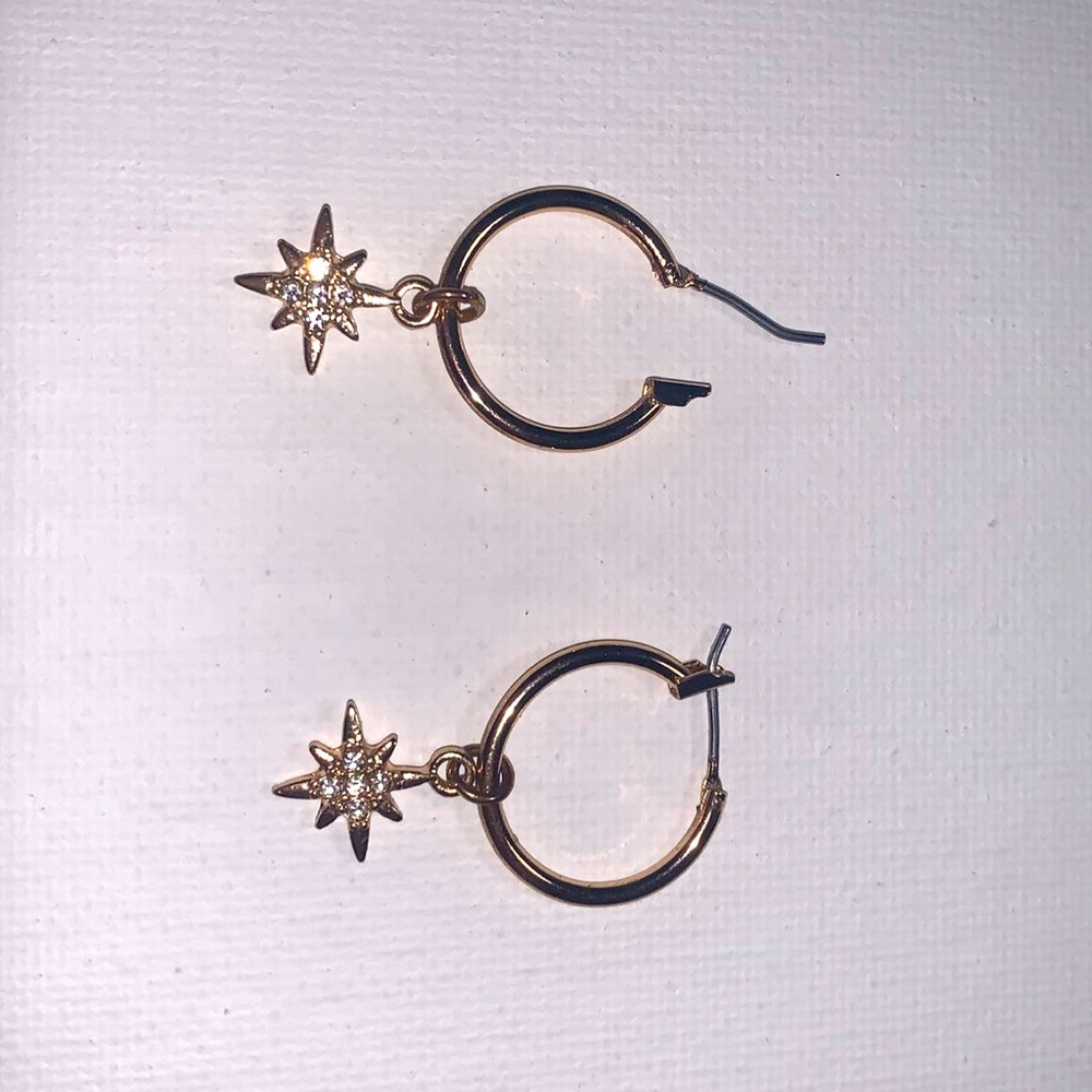 Star Earring Set - Picture 3 of 5